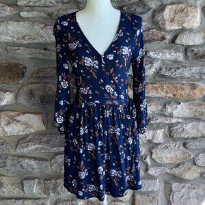 American Eagle Outfitters AEO Floral Wrap Dress, Navy Blue, 3/4 Sleeve, Medium M